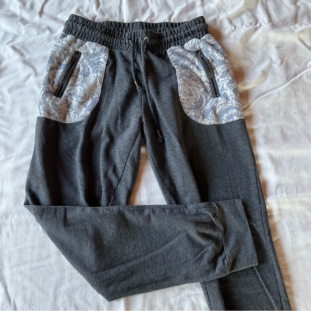 Empyre sweatpants grey size small